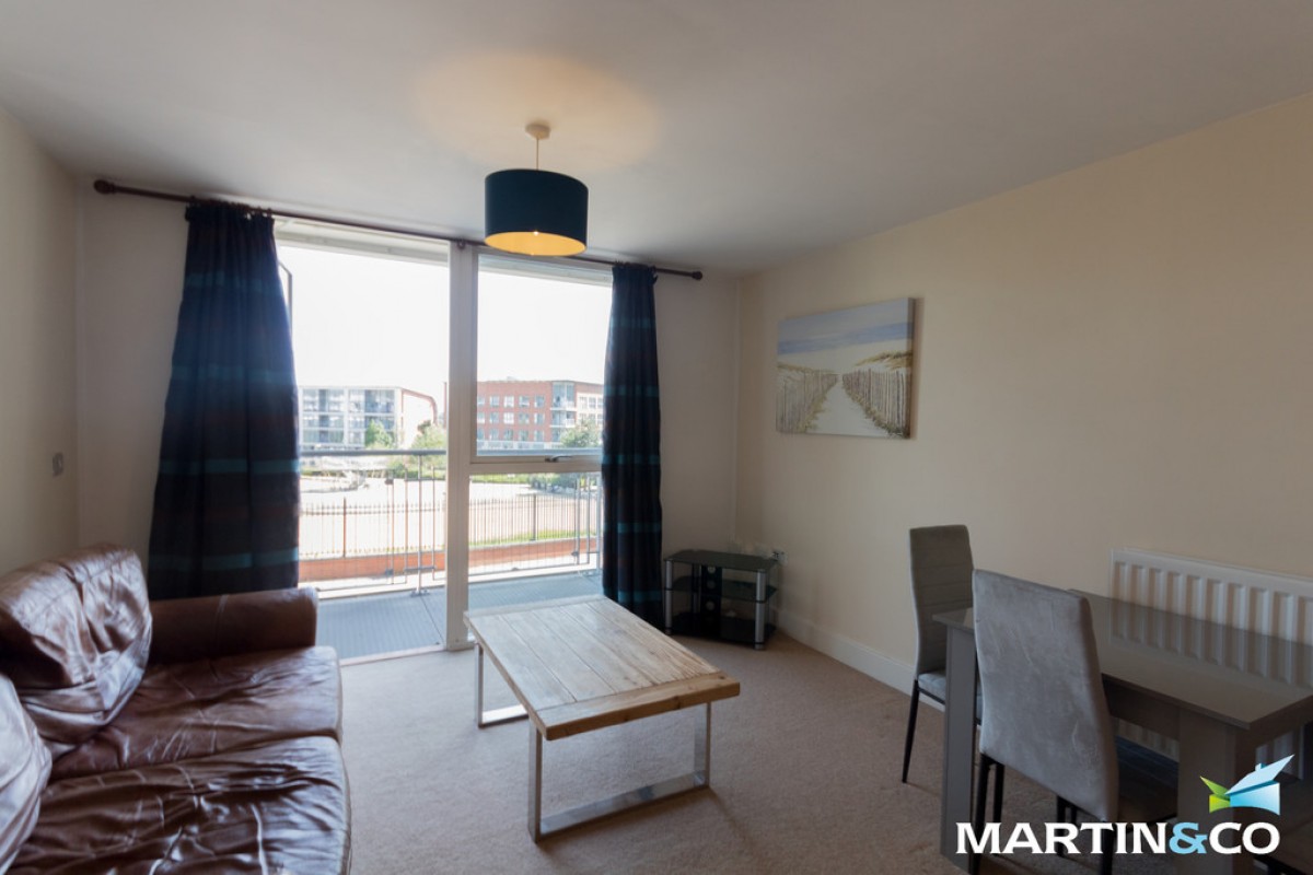 Longleat Avenue, Park Central, B15