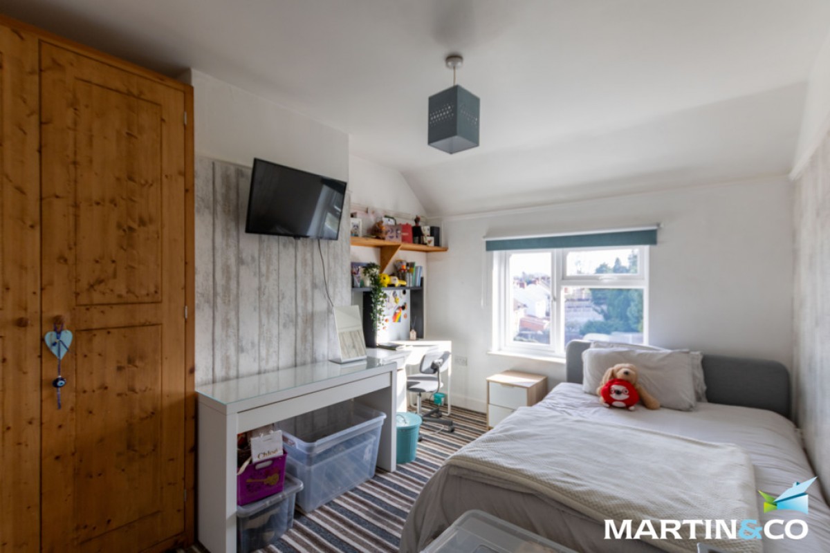 Hugh Road, Smethwick, B67