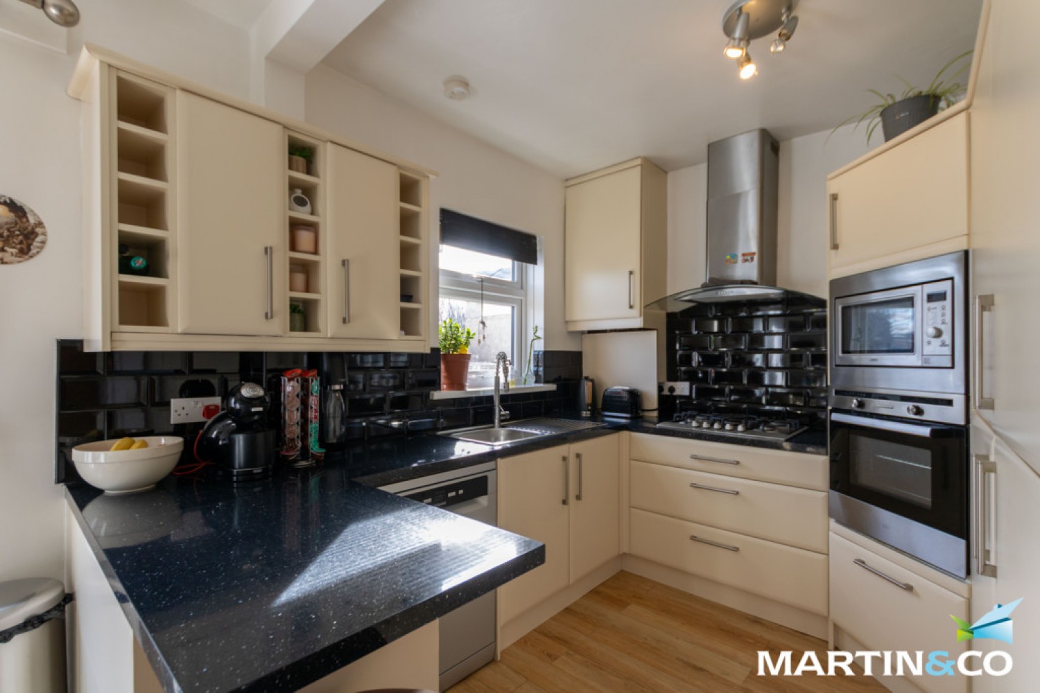 3 bedroom House for Sale Hugh Road, Smethwick, B67