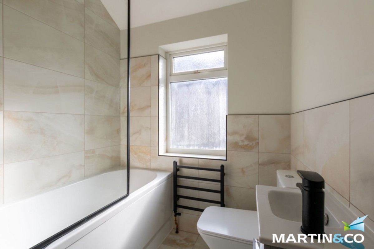 Galton Road, Bearwood, B67