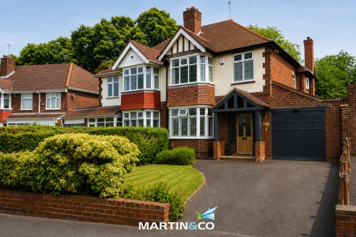 Barnford Crescent, Oldbury, B68