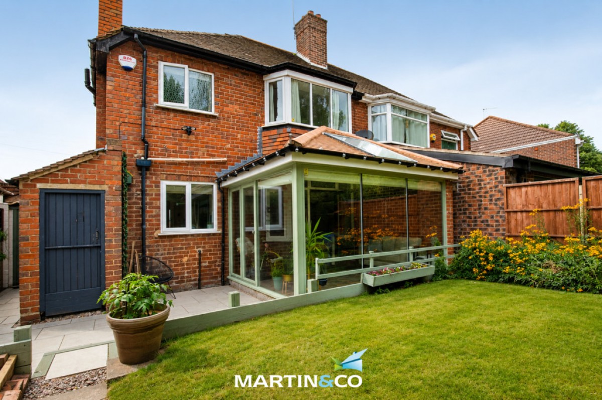 Barnford Crescent, Oldbury, B68