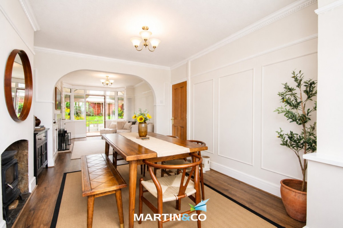 Barnford Crescent, Oldbury, B68
