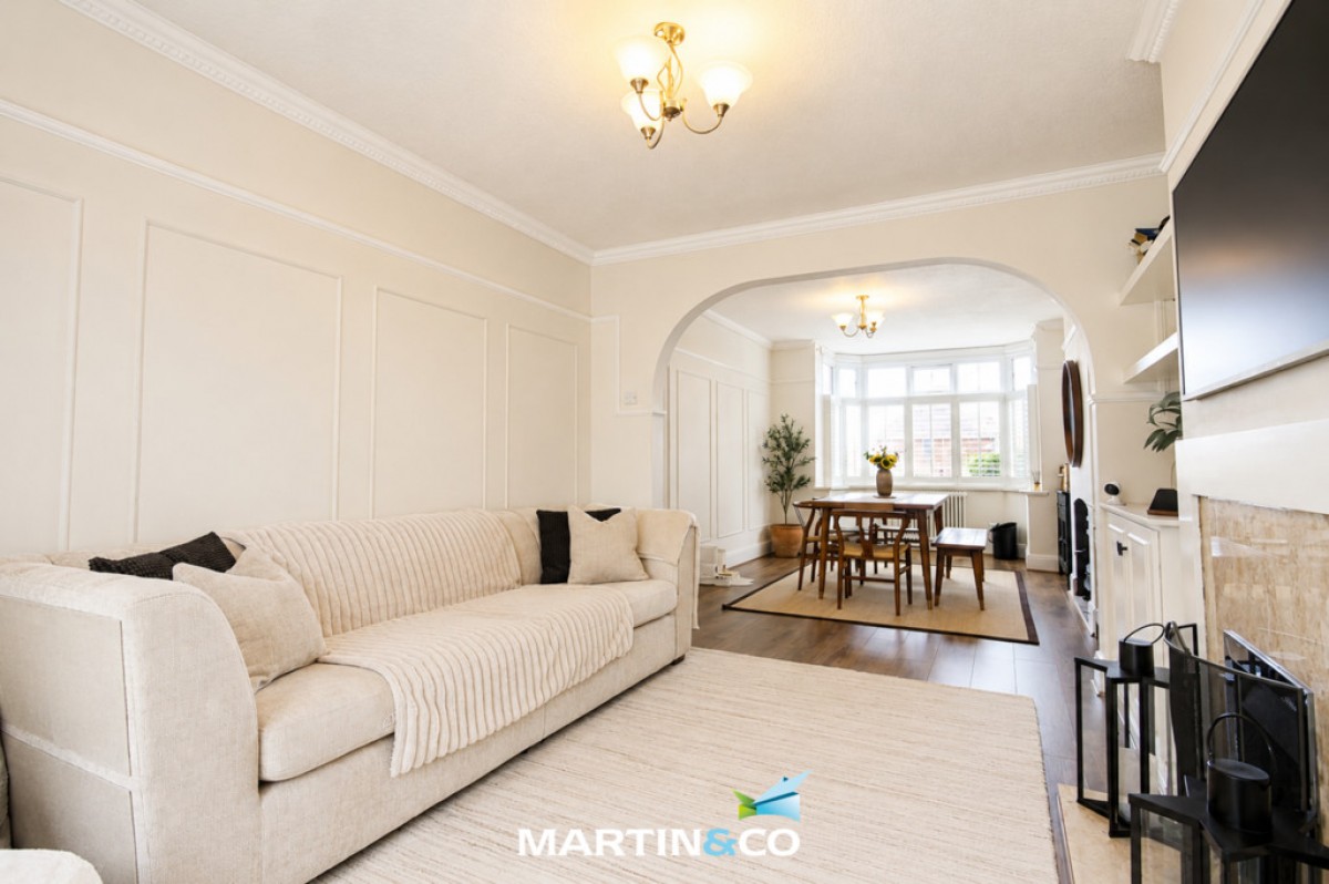 Barnford Crescent, Oldbury, B68