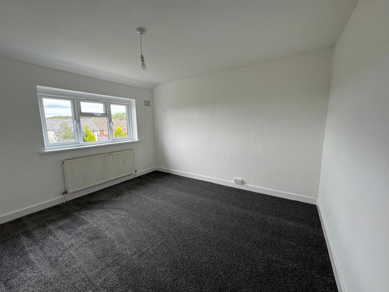 3 bedroom House for Letting Darbys Hill Road, Tividale, B69