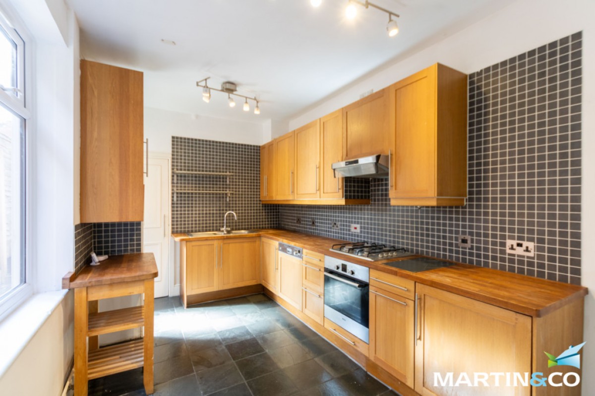Park Road, Bearwood, B67