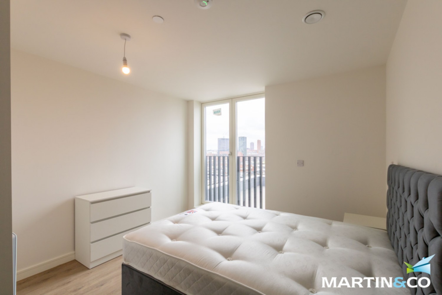 2 bedroom Flat for Letting Sapphire Court, Bradford Street, Digbeth, B12