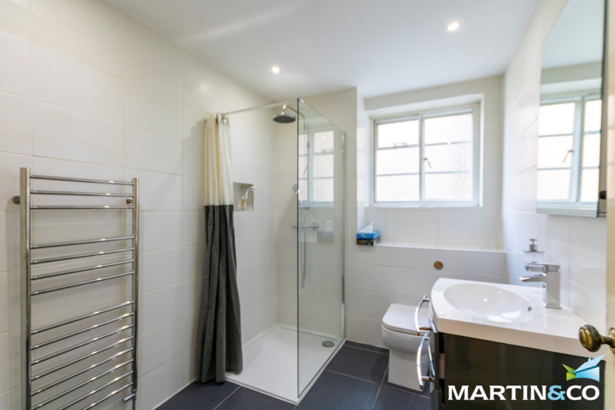 Viceroy Close, Edgbaston, B5