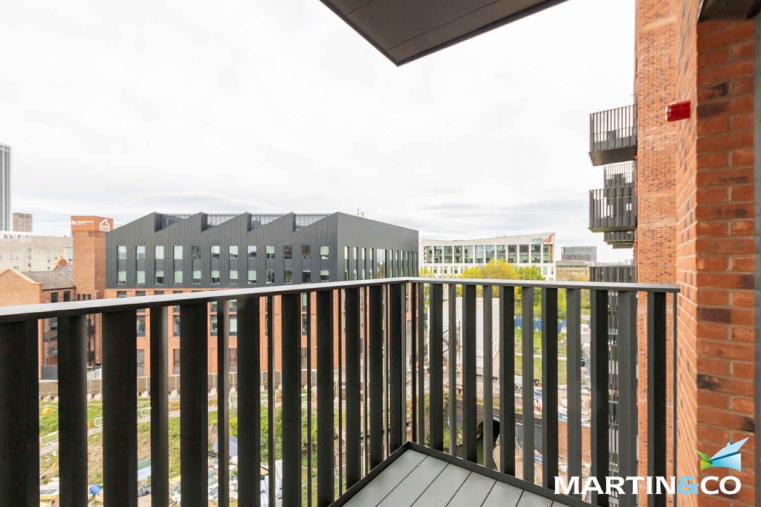 2 bedroom Flat for Letting Cardigan Wharf, Glasswater Locks, Pitt Street, Birmingham, B4