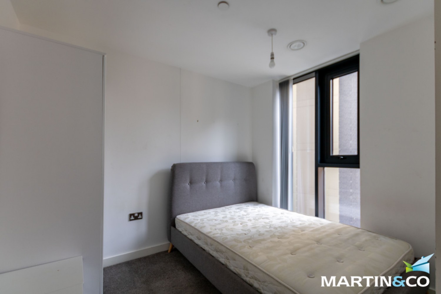 2 bedroom Flat for Letting The Bank Tower 2, Sheepcote Street, Birmingham, B16