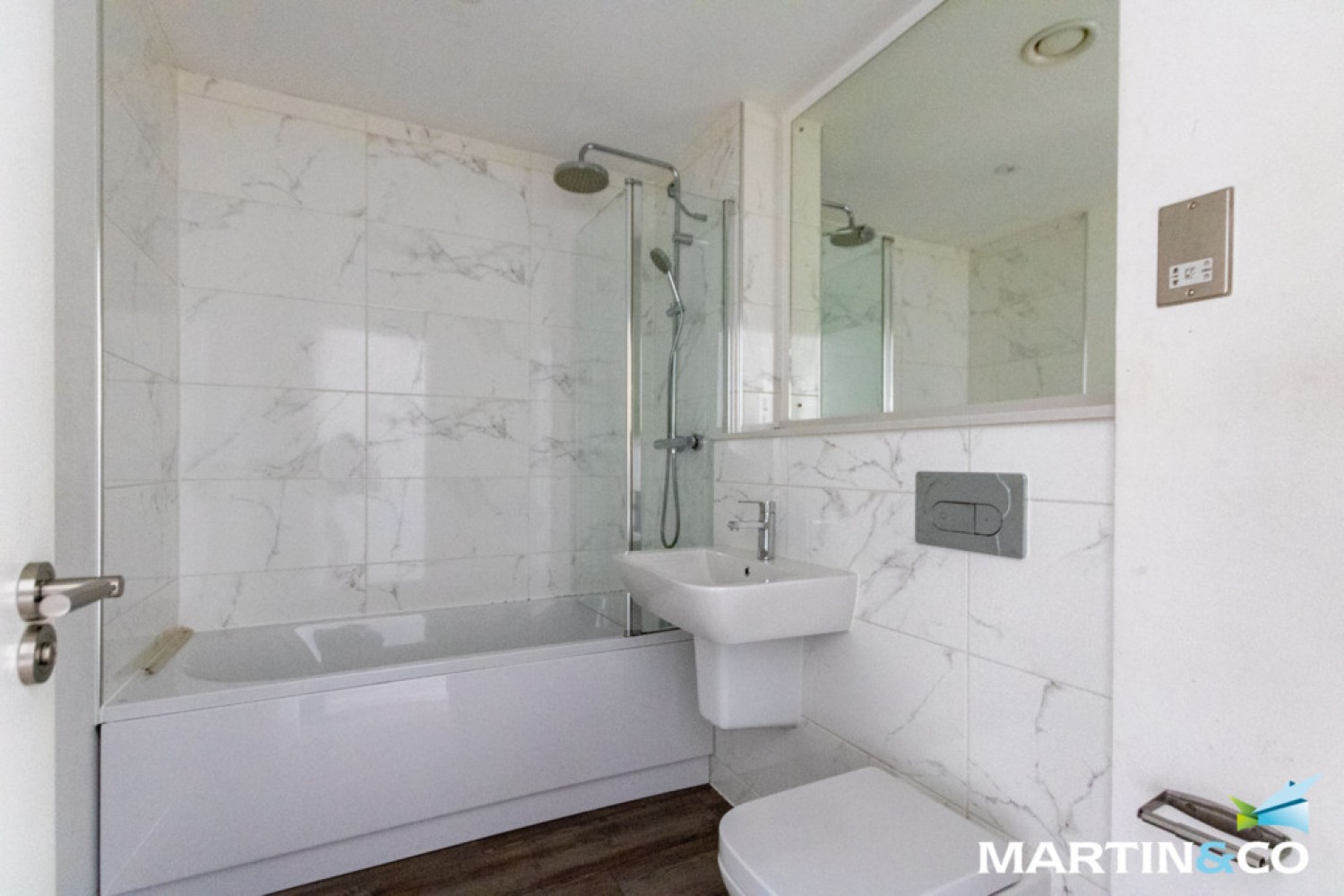 2 bedroom Flat for Letting The Bank Tower 2, Sheepcote Street, Birmingham, B16