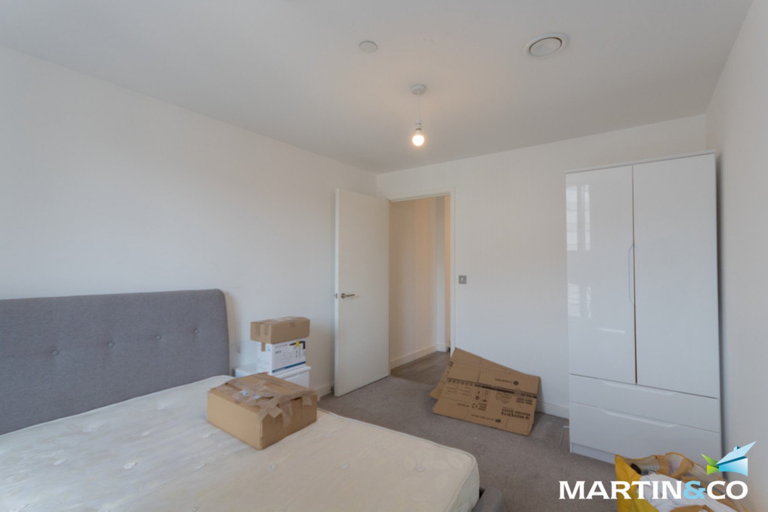 2 bedroom Flat for Letting The Bank Tower 2, Sheepcote Street, Birmingham, B16