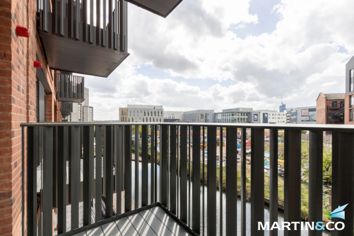 Curzon Wharf, Glasswater Locks, Pitt Street, Birmingham, B4