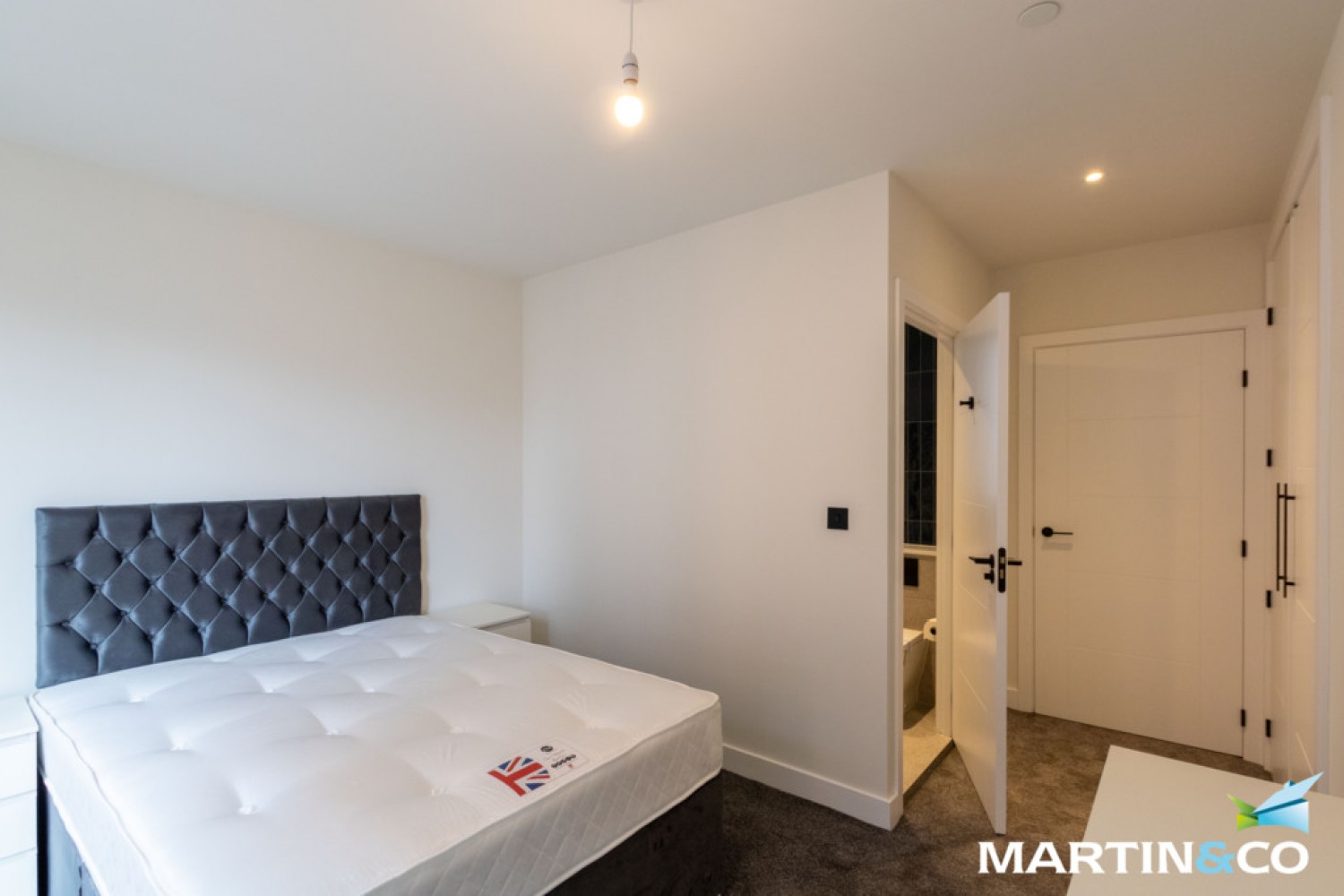 2 bedroom Flat for Letting Cardigan Wharf, Glasswater Locks, Pitt Street, Birmingham, B4