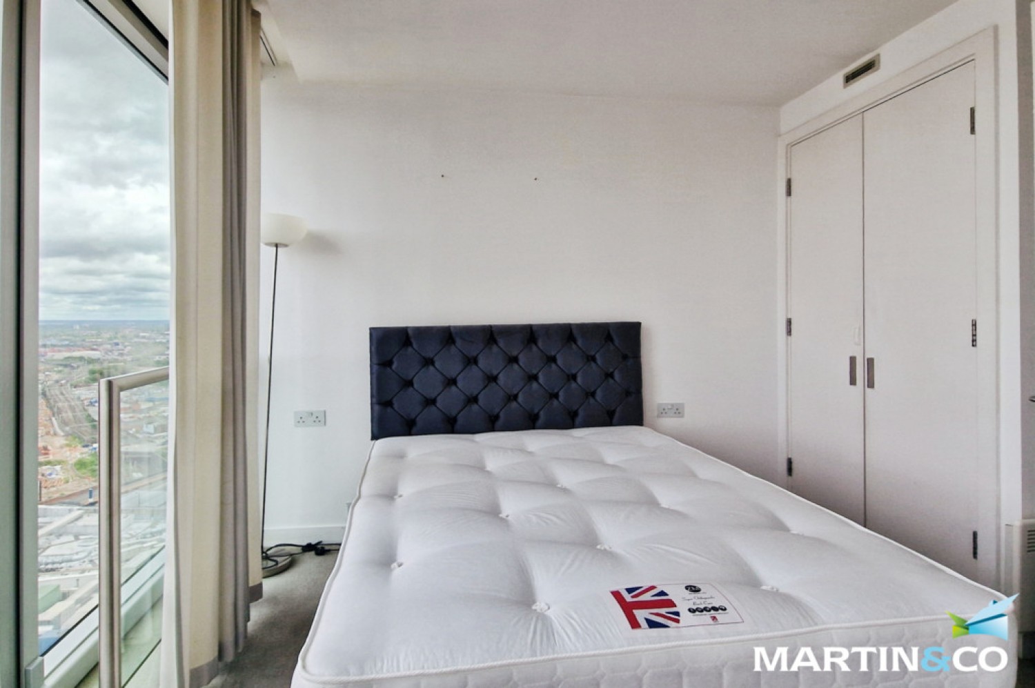 2 bedroom Flat for Letting The Rotunda, New Street, Birmingham, B2