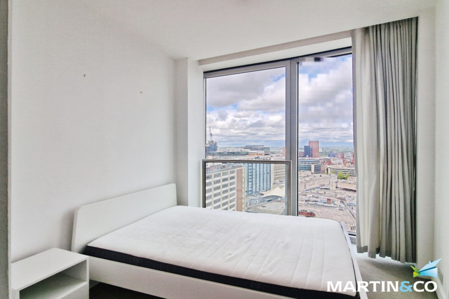 2 bedroom Flat for Letting The Rotunda, New Street, Birmingham, B2