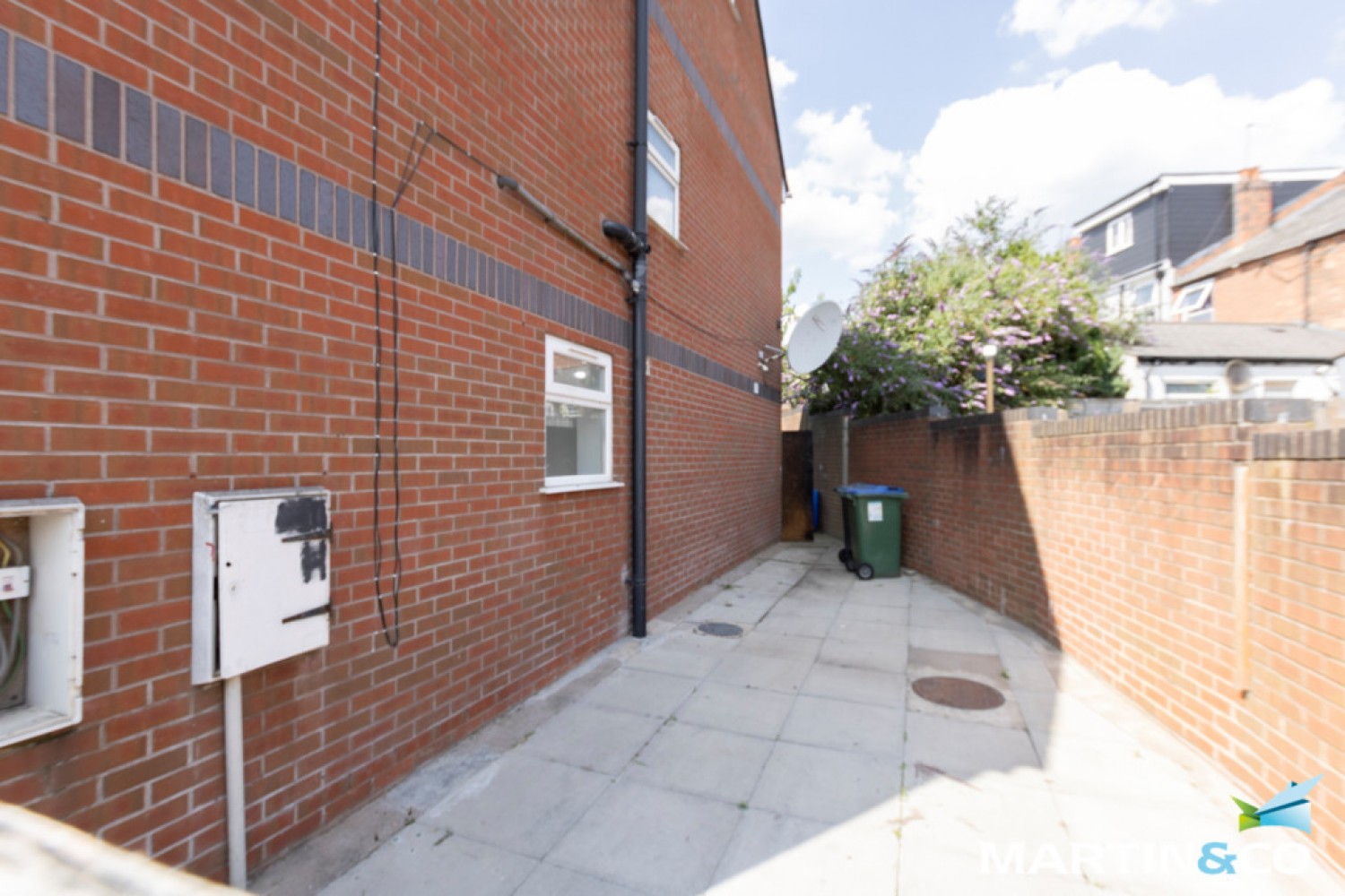 4 bedroom House for Sale Gilbert Road, Smethwick, B66