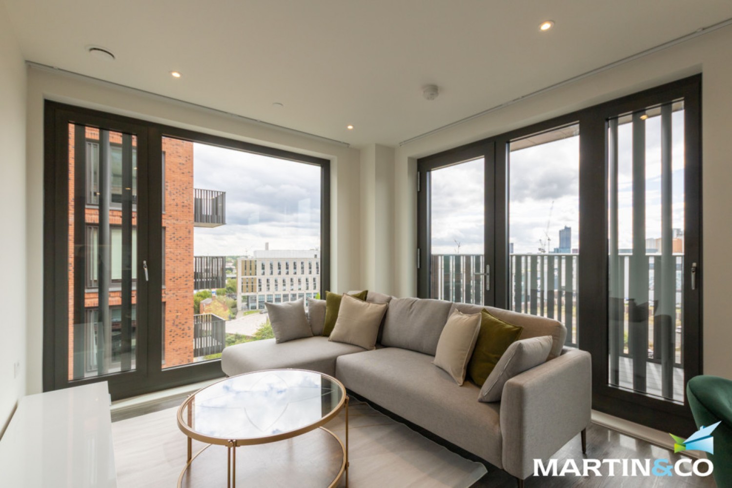 2 bedroom Flat for Letting Curzon Wharf, Glasswater Locks, Pitt Street, Birmingham, B4