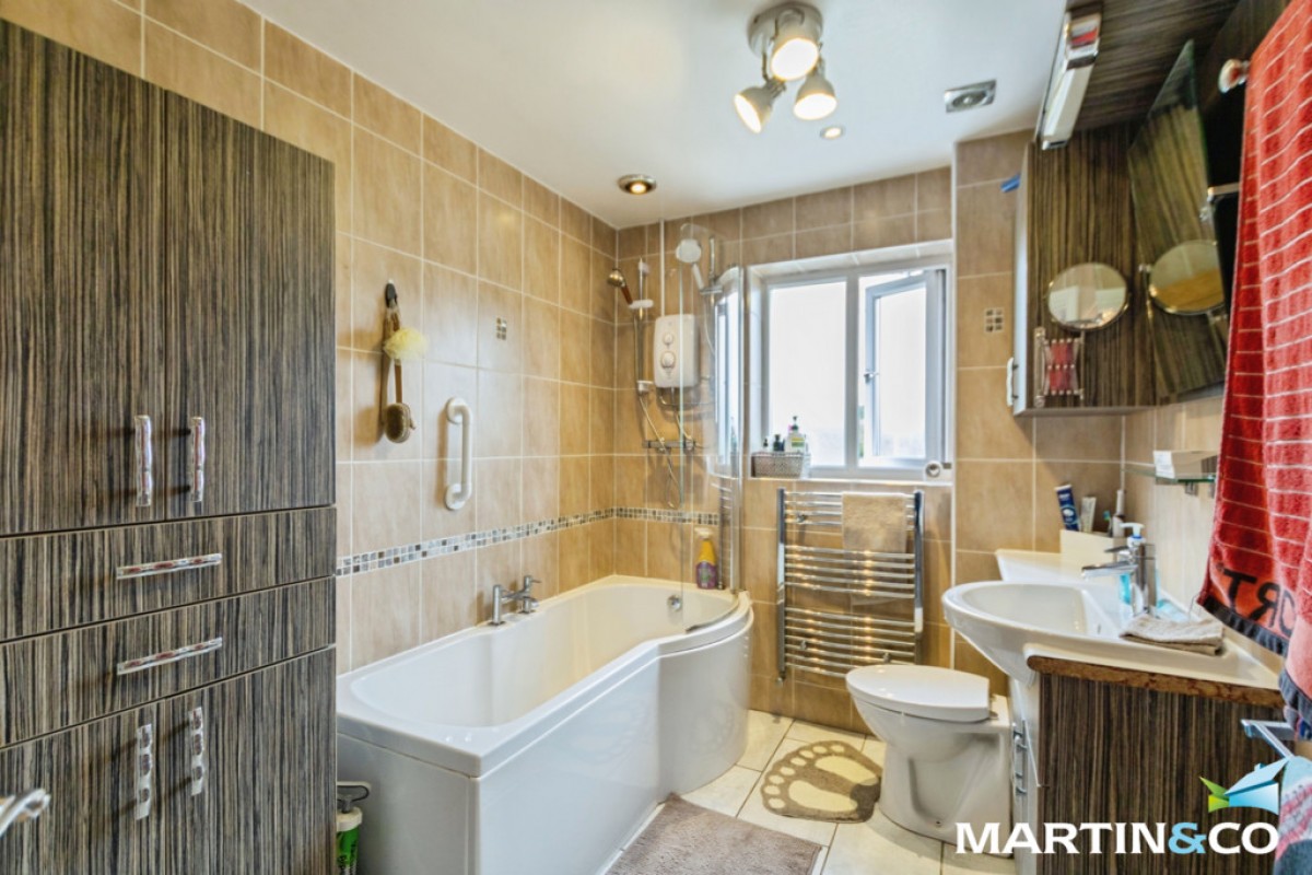 Bowling Green Drive, Smethwick, B67