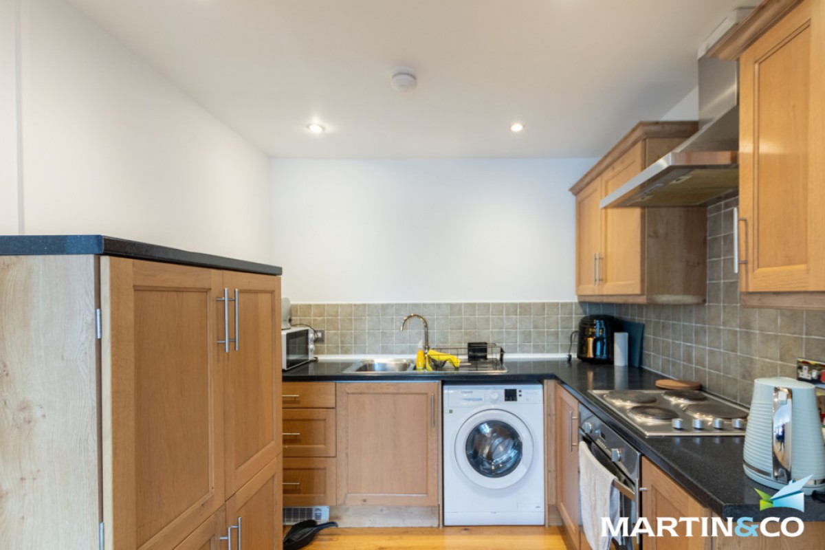 Bristol Road South, Northfield, B31