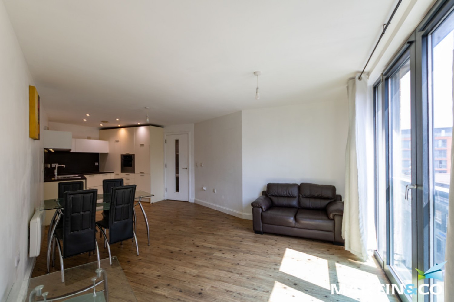 2 bedroom Flat for Sale Southside, St Johns Walk, Birmingham, B5