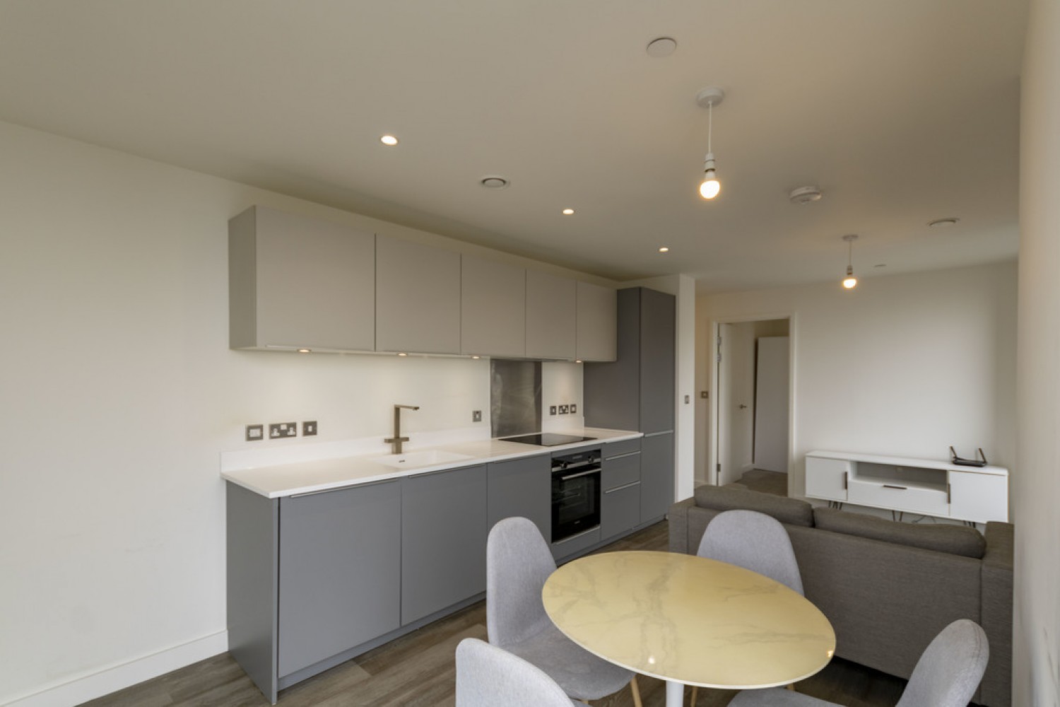 2 bedroom Flat for Letting The Bank Tower 2, Sheepcote Street, Birmingham, B16