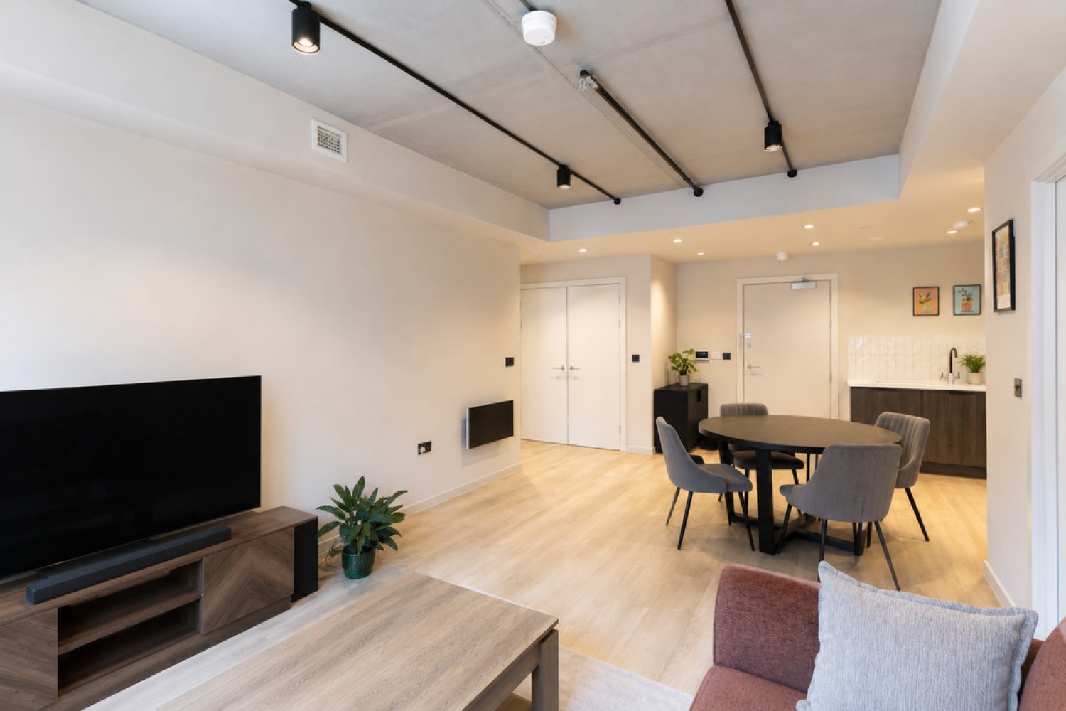 2 bedroom Flat for Letting SETL, Ludgate Hill, Jewellery Quarter, B3