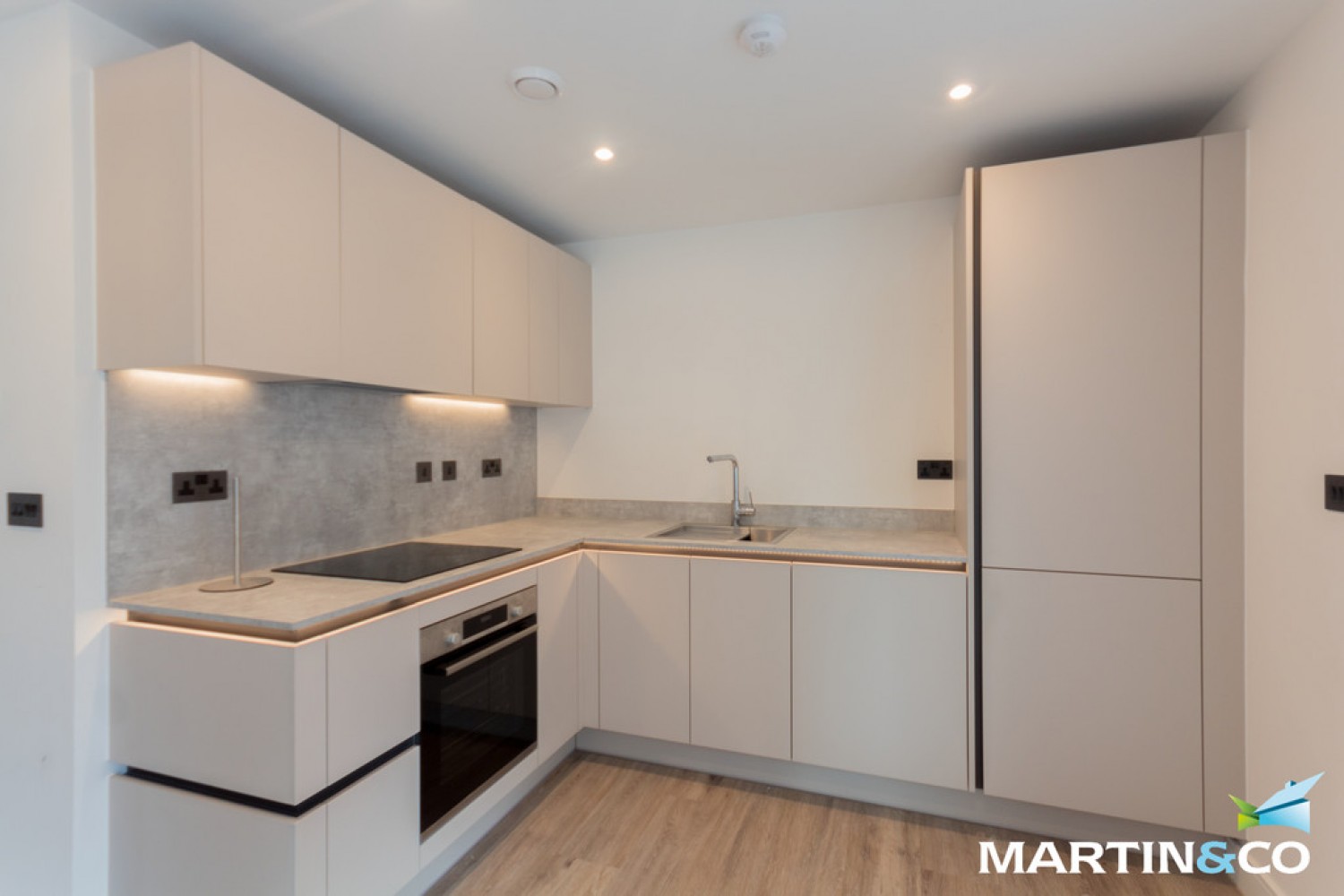 1 bedroom Flat for Letting The Colmore, Snow Hill Wharf, Shadwell Street, Birmingham, B4