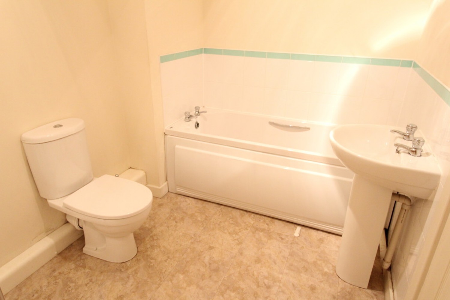 2 bedroom Flat for Letting Delamere Court, Crewe