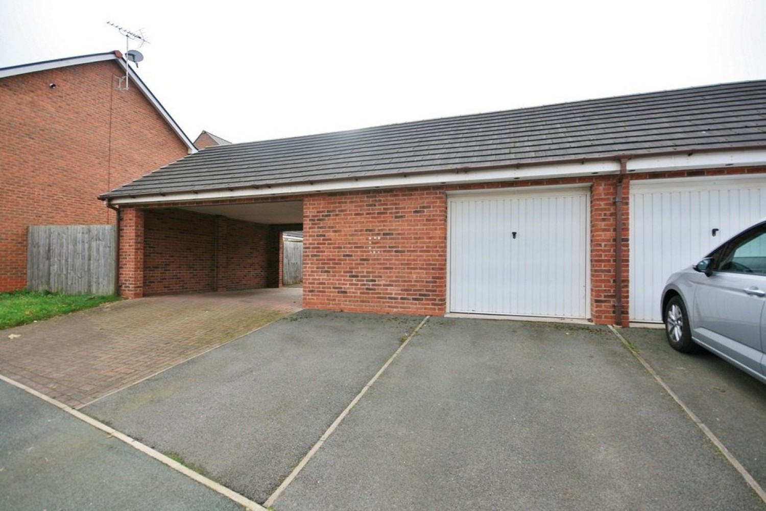 3 bedroom House for Letting Parklands Drive, Wychwood Village, Weston