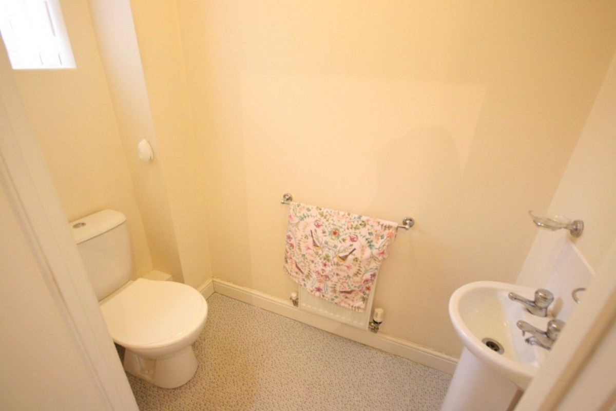 Parklands Drive, Wychwood Village, Weston