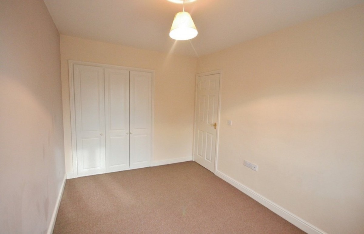 Parklands Drive, Wychwood Village, Weston