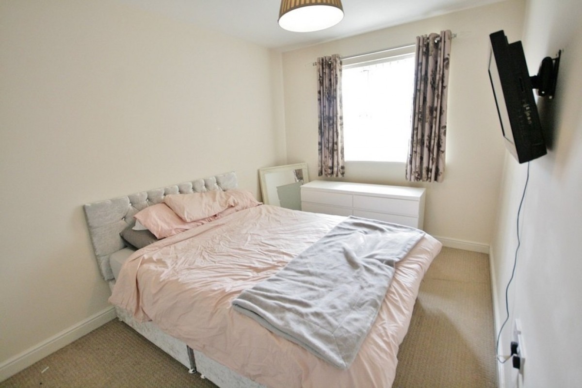 Golden Hill, Wychwood Village