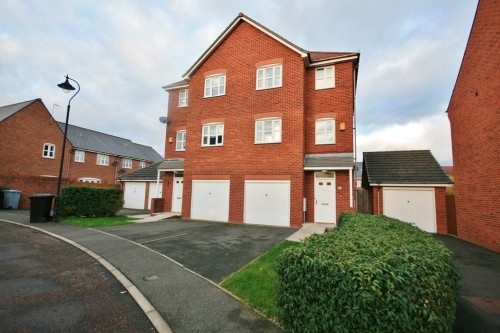 Golden Hill, Wychwood Village