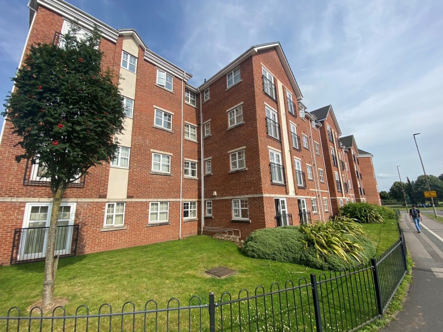 2 bedroom Flat for Letting Partridge Close, Crewe