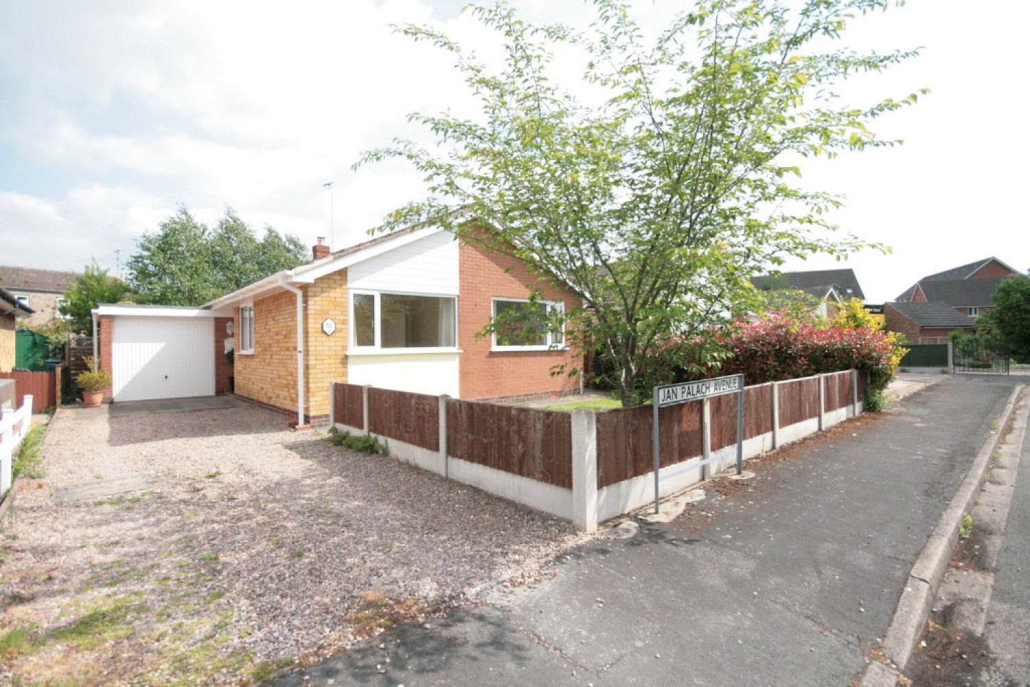 3 bedroom Bungalow for Letting Jan Palach Avenue, Nantwich