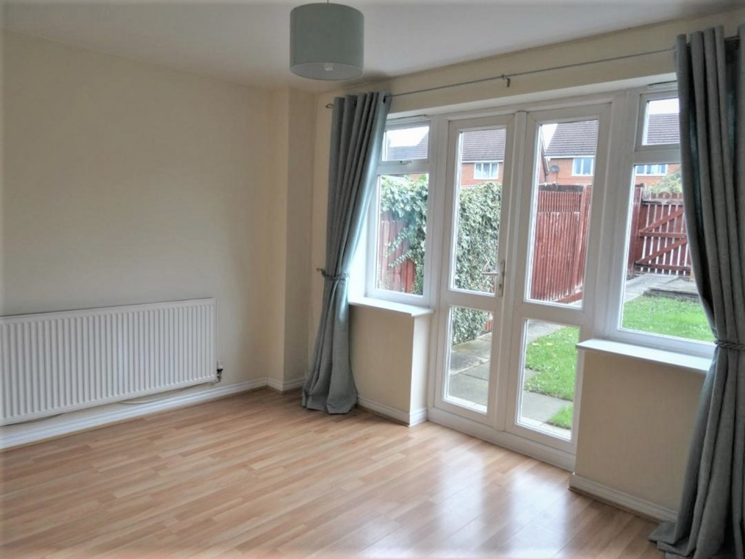 2 bedroom House for Letting Redwood Drive, Leighton