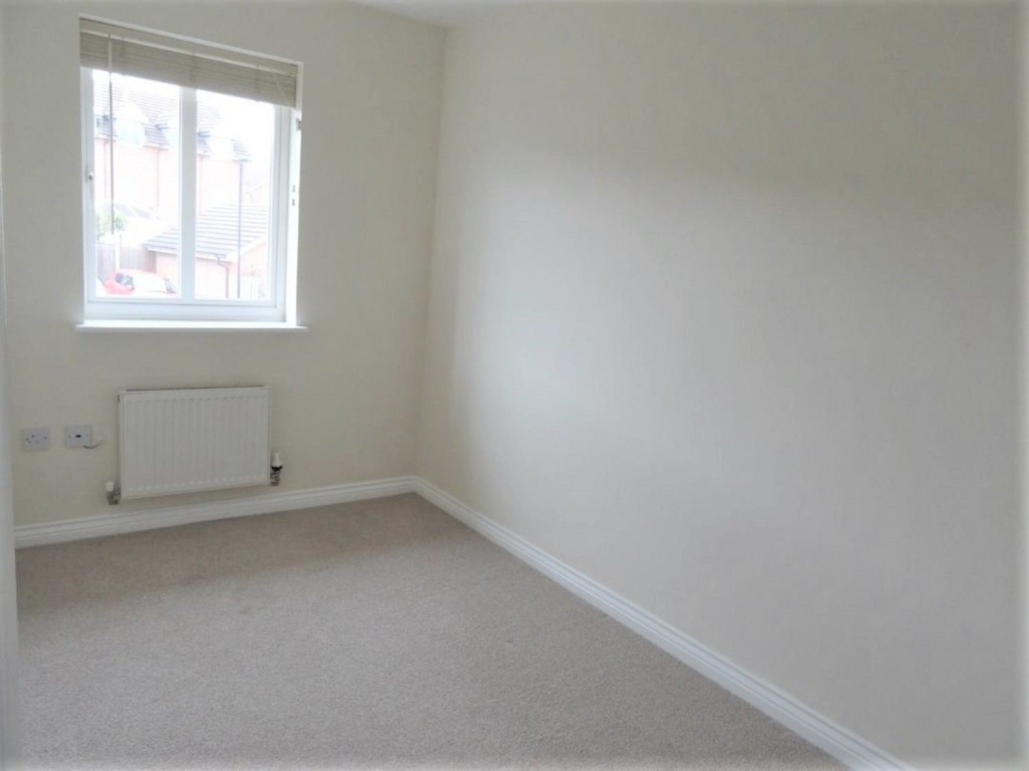 2 bedroom House for Letting Redwood Drive, Leighton