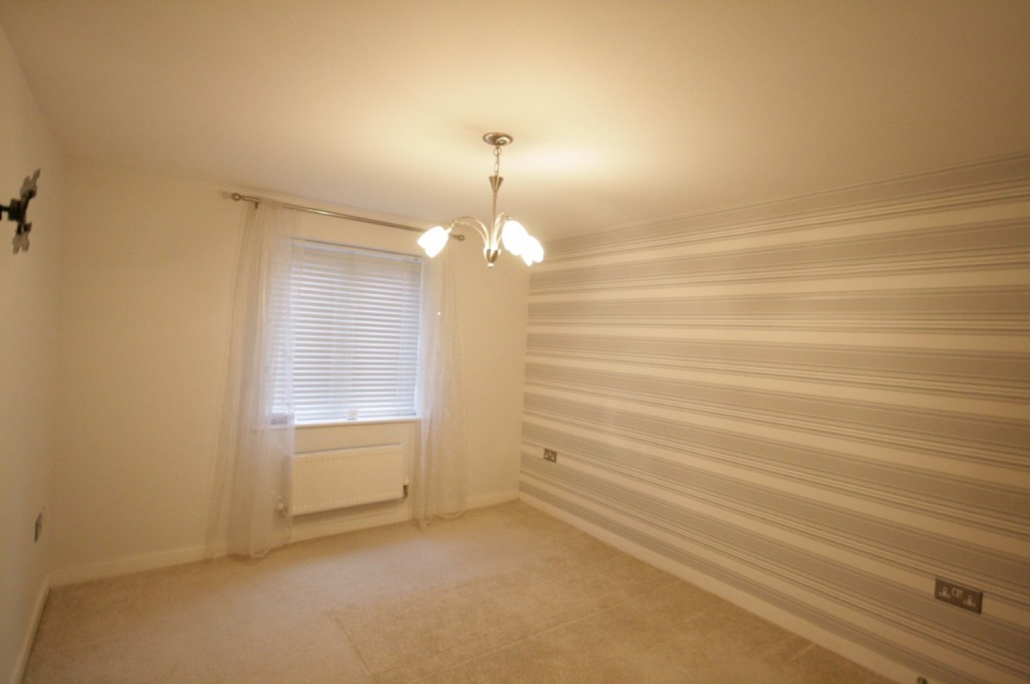 2 bedroom Flat in Laburnum Court, Wistaston, Crewe