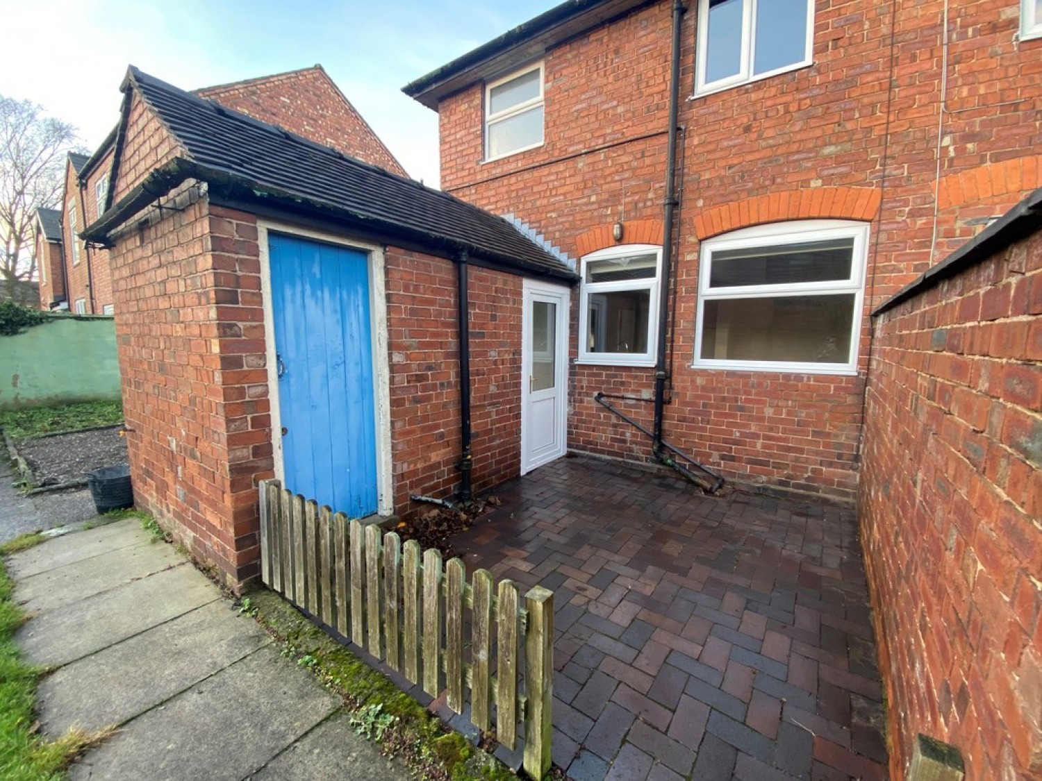 Moorfields, Willaston