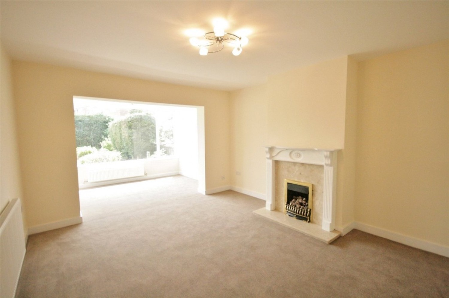 3 bedroom Bungalow for Letting Lingfield Drive, Crewe