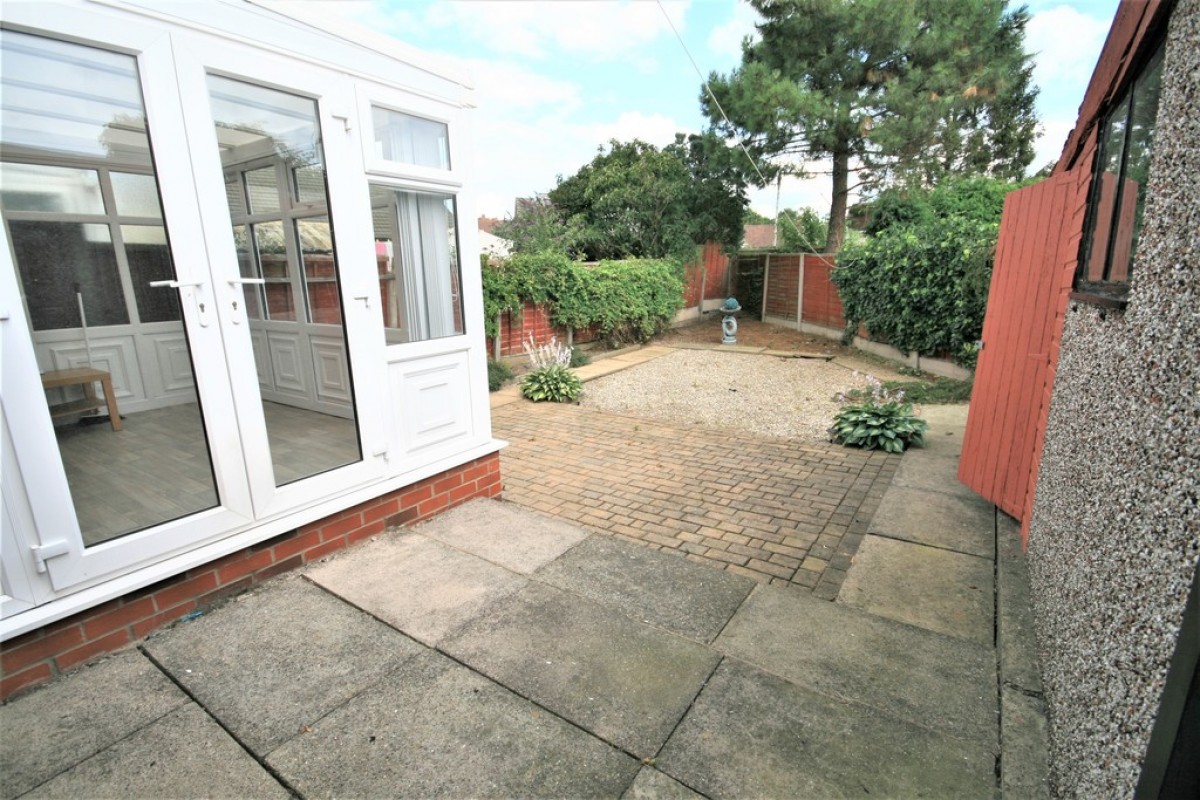 Linden Drive, Sydney, Crewe