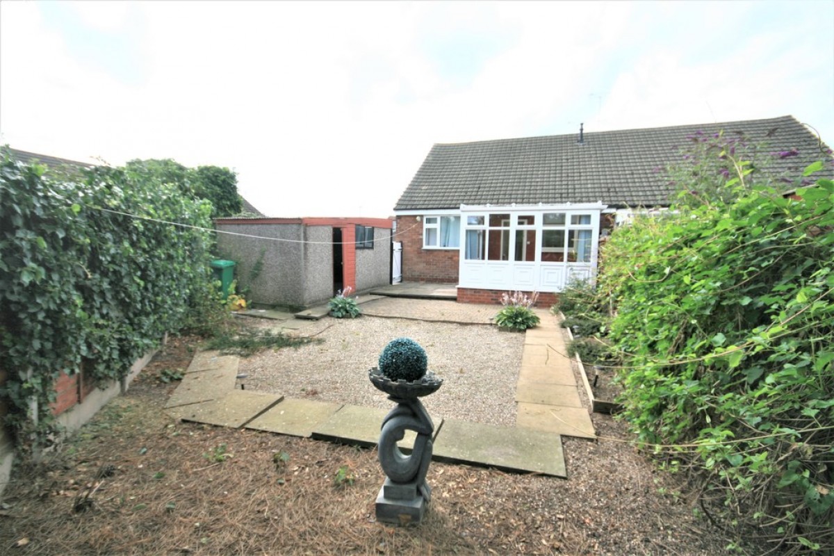 Linden Drive, Sydney, Crewe