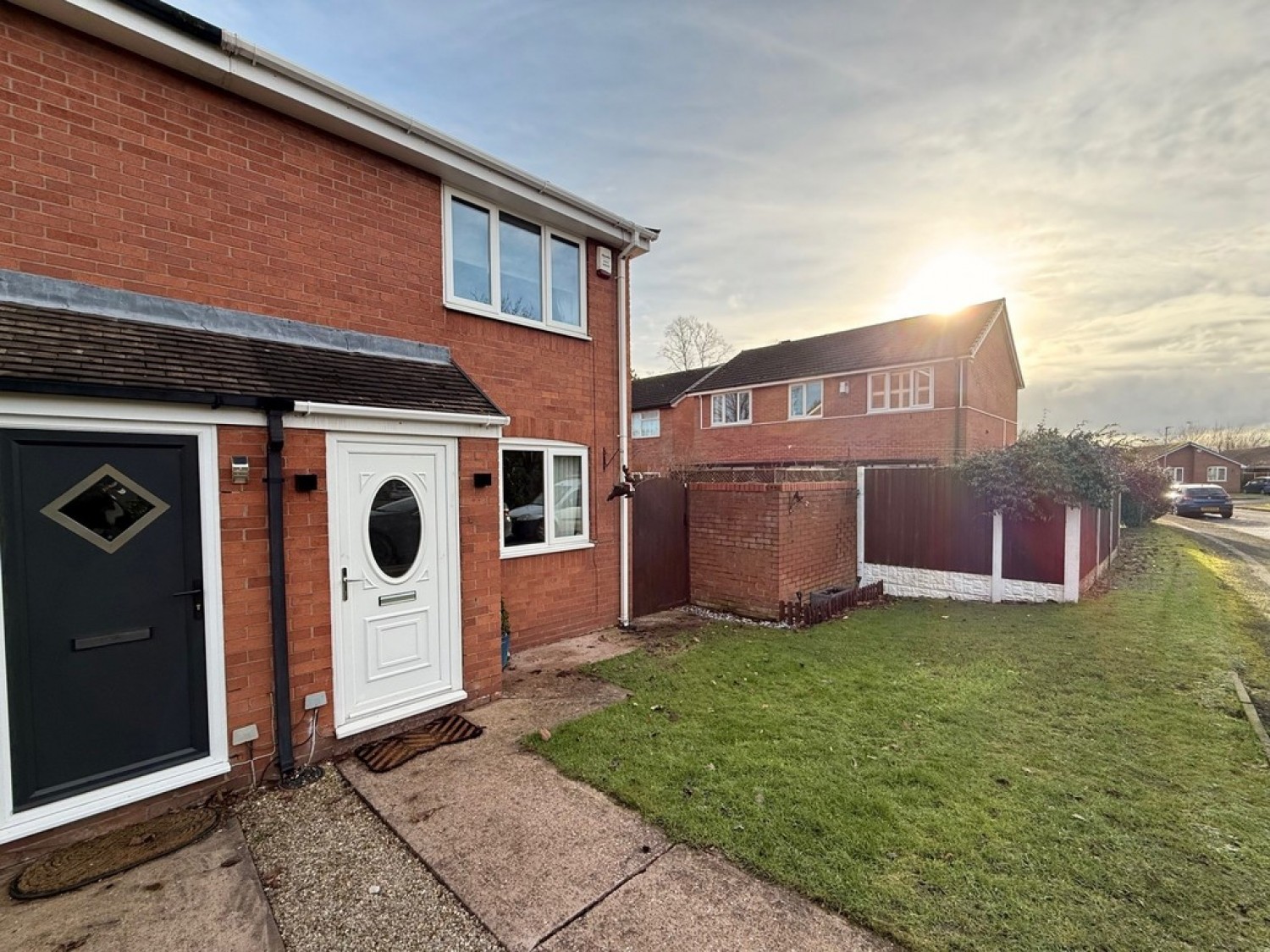 2 bedroom House in Queens Park Gardens, Crewe
