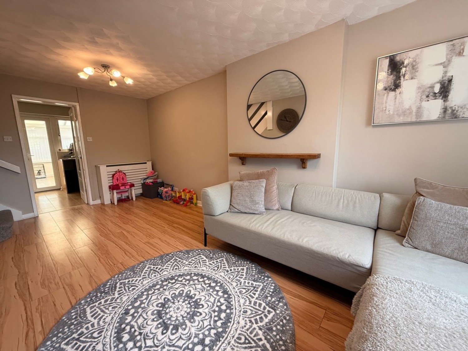 2 bedroom House in Queens Park Gardens, Crewe