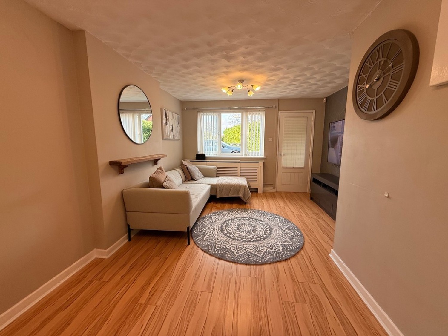 2 bedroom House in Queens Park Gardens, Crewe