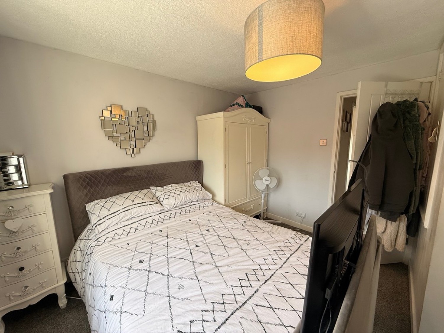 2 bedroom House in Queens Park Gardens, Crewe