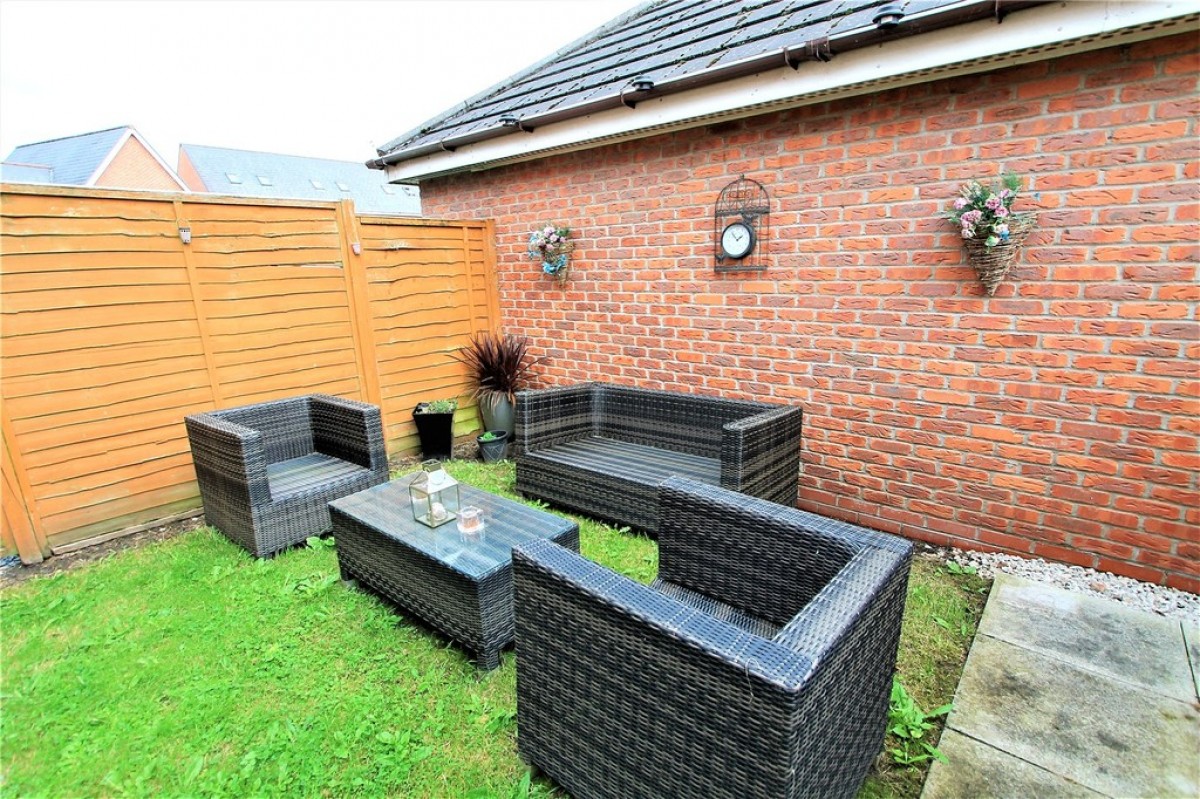 Deansgate, Wychwood Village