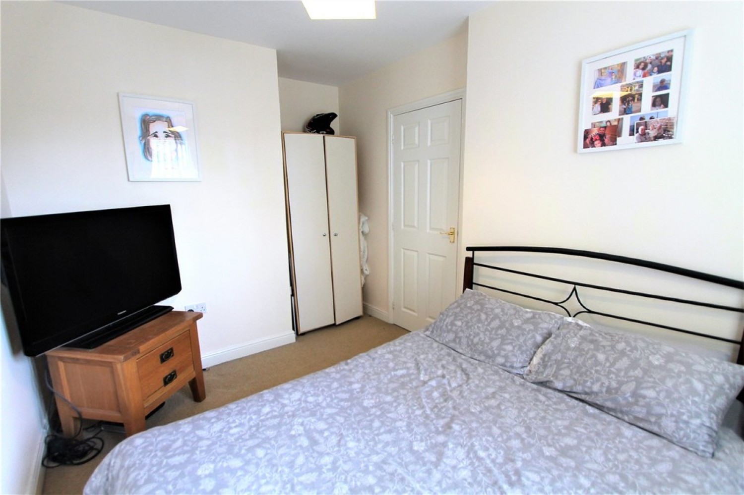 3 bedroom House in Deansgate, Wychwood Village