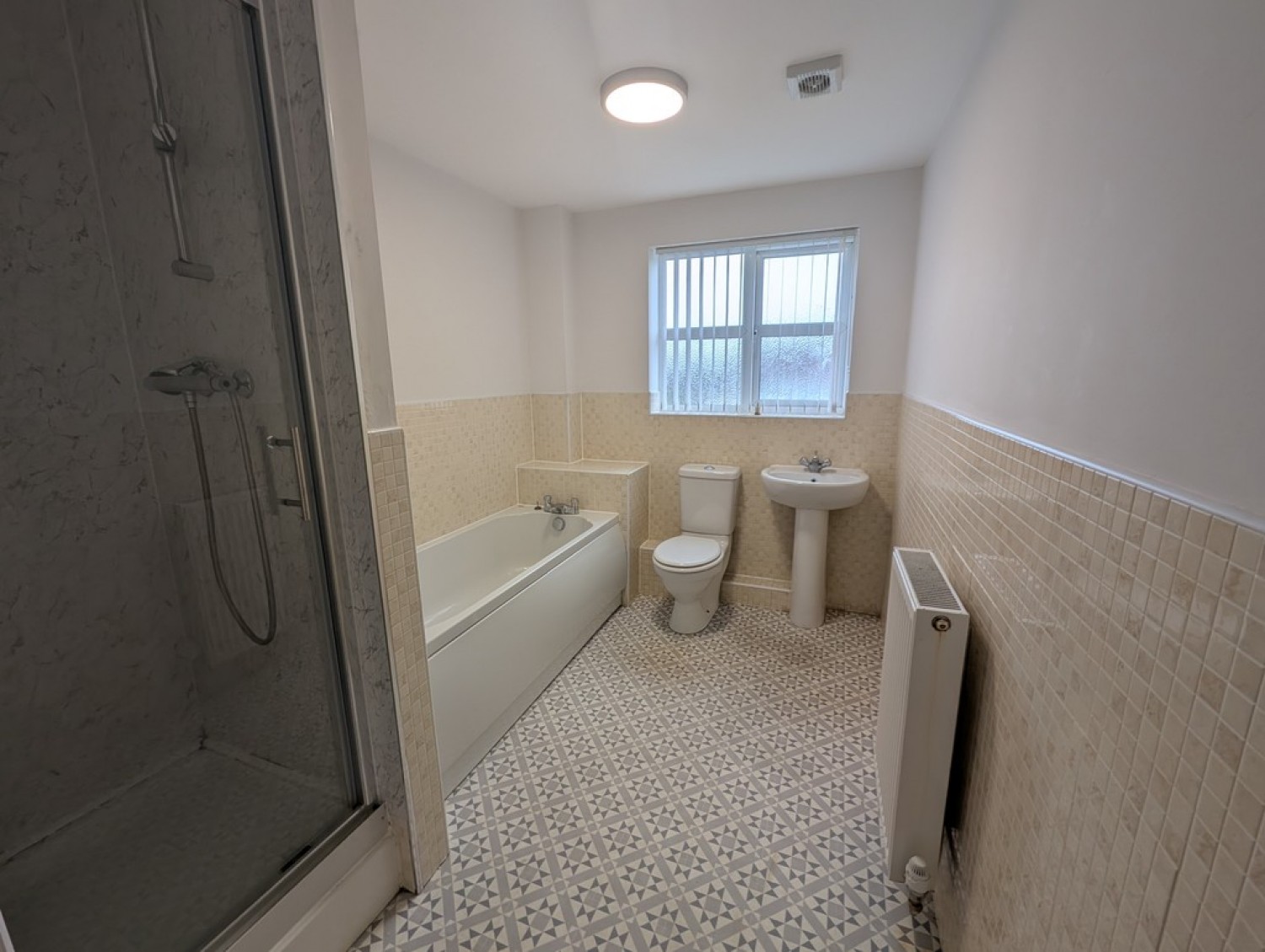 2 bedroom Flat for Letting Heathlands House, Crewe